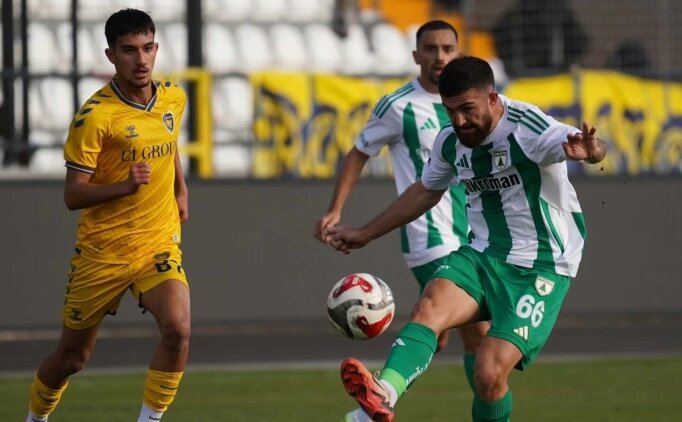 Mu�laspor'da iki ayr�l�k birden