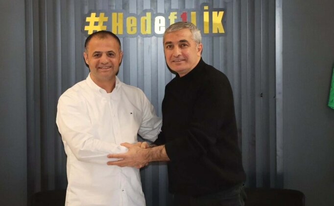 Mu�laspor Teknik Direkt�r� Mustafa Sar�g�l'� Erzincanspor kapt�