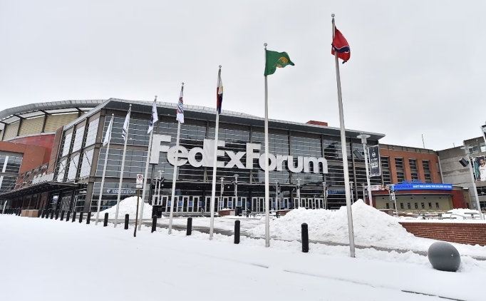 ABD'de baz� NBA ma�lar�na 'kar f�rt�nas�' ertelemesi