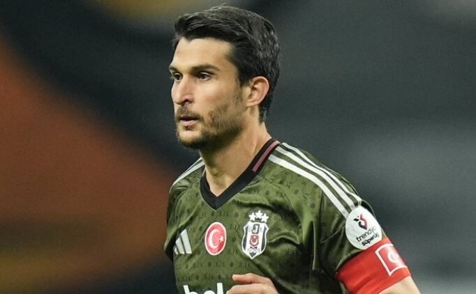 Be�ikta�'ta Necip Uysal devri sona eriyor! Uysal'dan j�bile karar�!