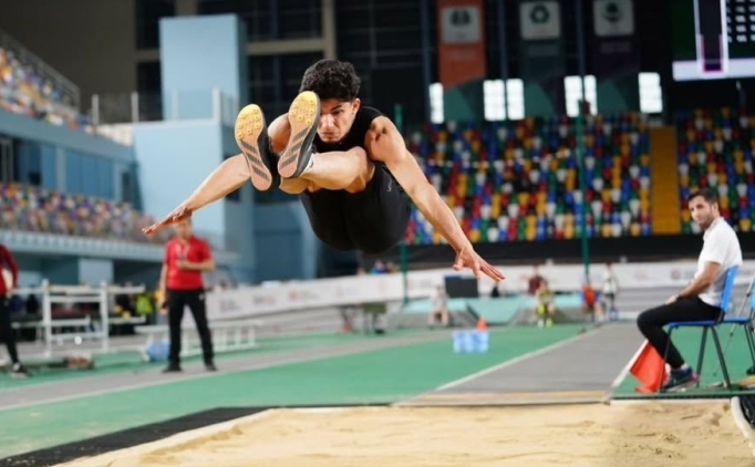 Timur Er'den uzun atlamada T�rkiye rekoru