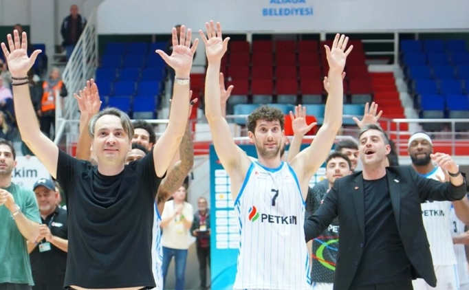 Petkimspor, Avrupa'da liderlik i�in parkeye ��k�yor