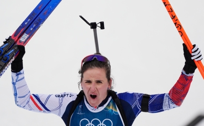 Julia Simon, 2026 k�� olimpiyatlar�nda alt�n madalya ald�