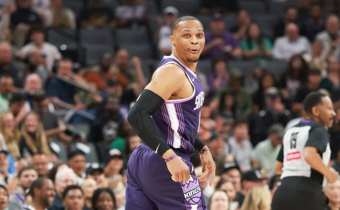 Westbrook, t�m zamanlar�n asist listesinde 5. s�rada!