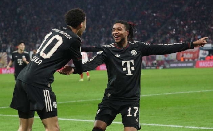 Bayern M�nih, geriye d��t��� ma�ta Leipzig'i farkl� yendi