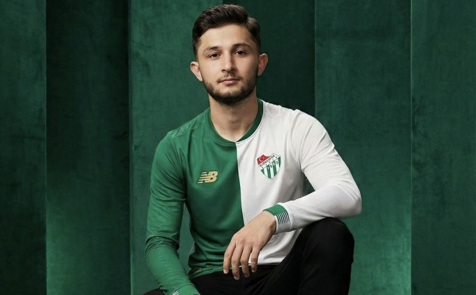 Bursaspor, sol kanat oyuncusu Salih Kavrazl�'y� transfer etti