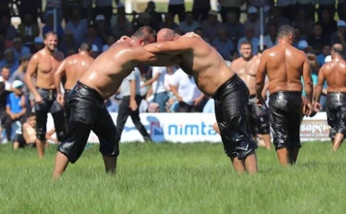 Yeni nesil ba�pehlivanlar, K�rkp�nar'da favori