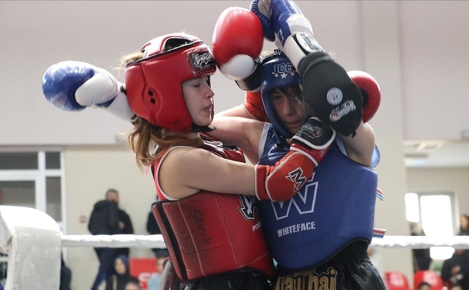 Muaythai sporcusu say�s�nda 'b�y�k' art��