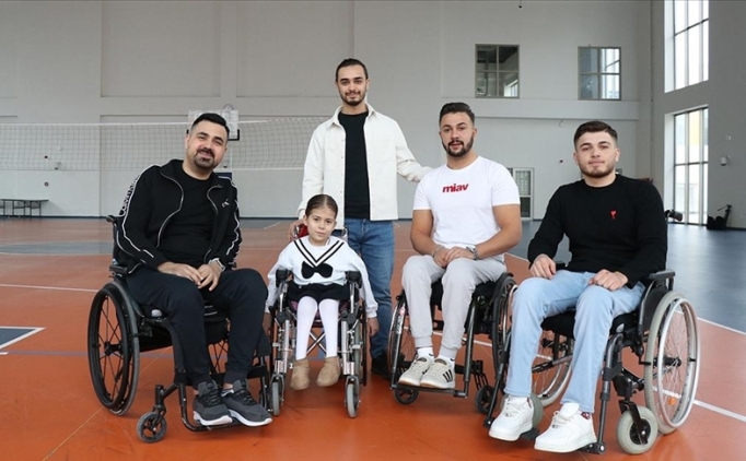 Tedavi i�in geldikleri hastaneden T�B�TAK projesi ile lisansl� sporcu olarak ��kt�lar