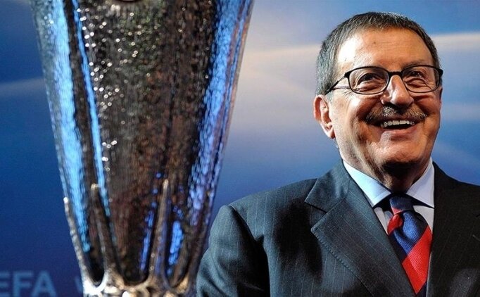 T�rk sporunun futbol ve basketboldaki tek milli oyuncusu: Can Bartu