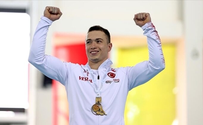 Ahmet �nder, kariyerini noktalad�