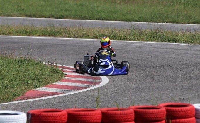 T�rkiye Karting �ampiyonas�'n�n ikinci aya�� Kocaeli'de ba�lad�