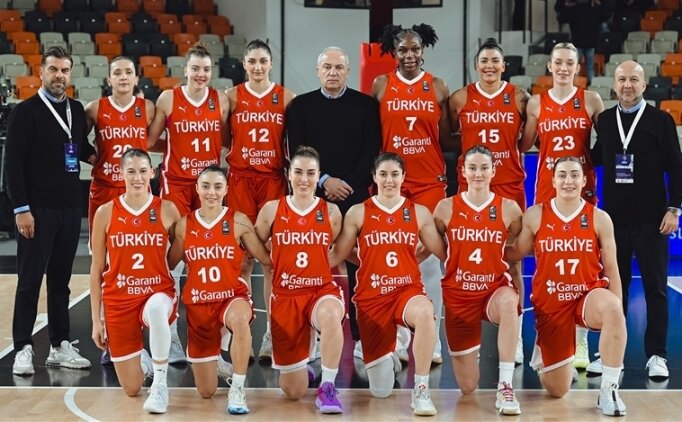 Kad�n Millilerimizin D�nya kupas� eleme kadrosu a��kland�