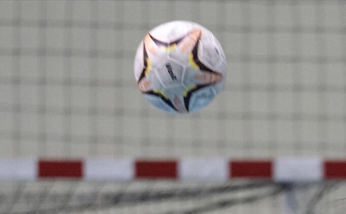 Bursa B�y�k�ehir Belediyespor evinde kazand�