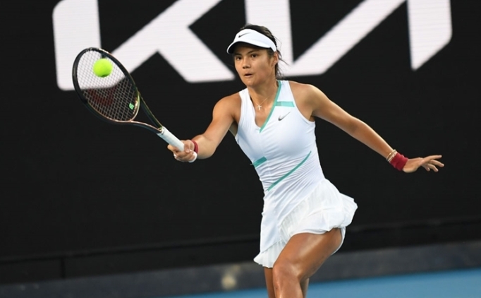 4.5 y�l sonra ilk kez finalde: Raducanu 