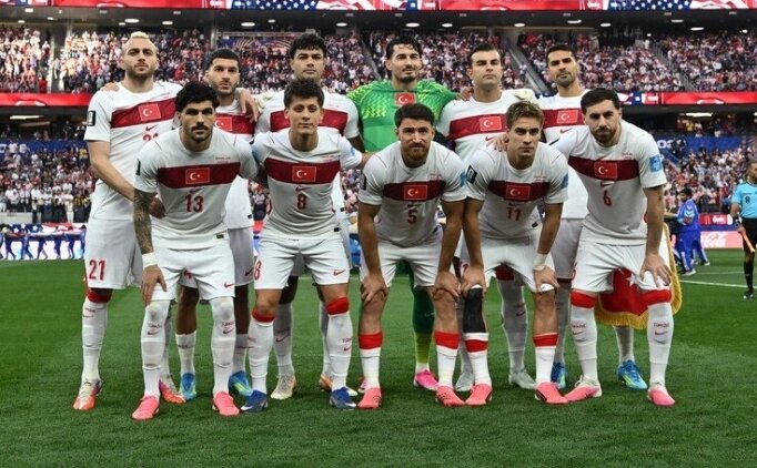 Futbolda milli mesai ba�l�yor!