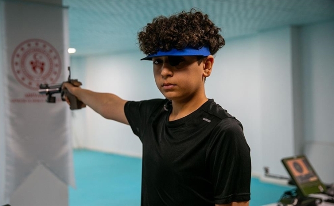 Depremin ac�lar�n� sporla hafifletti