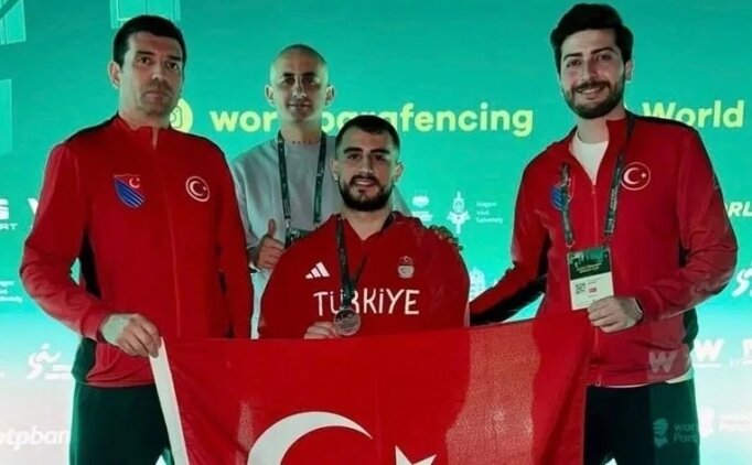 Hakan Akkaya'dan Avrupa'da g�m�� madalya!
