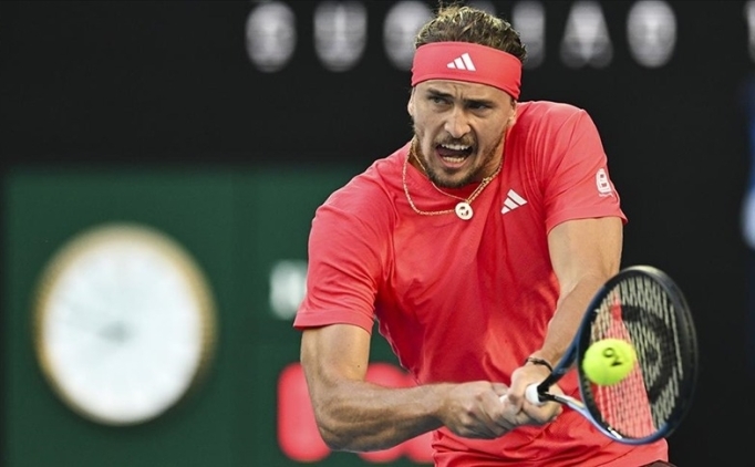 Zverev ve Paolini, Avustralya'da turu ge�ti