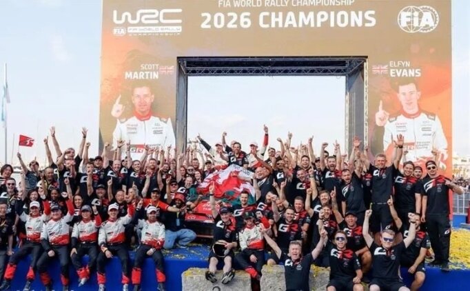Toyota'dan WRC'de tarihi ba�ar�!