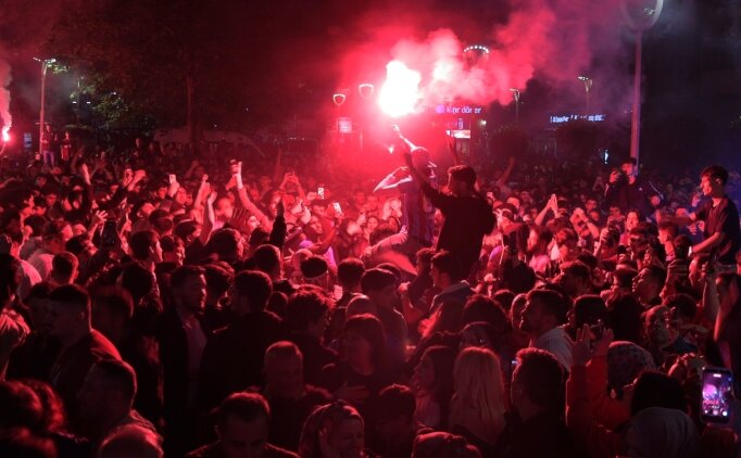 Trabzon'da kupa zaferi co�kuyla kutland�