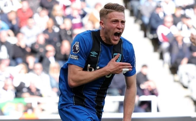Manchester United'dan Adrien Truffert hamlesi!