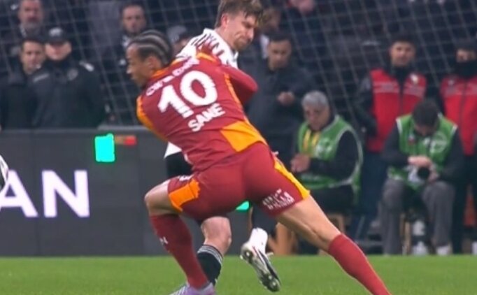 Derbide VAR ve k�rm�z� kart!