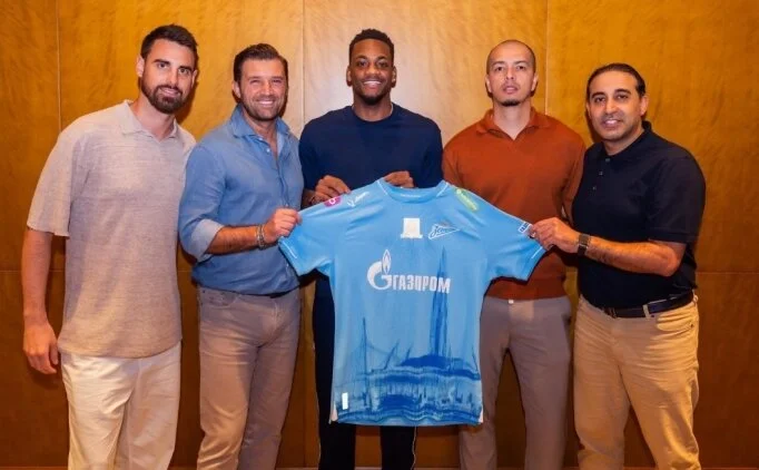 Zenit, Jhon Duran'� resmen a��klad�!