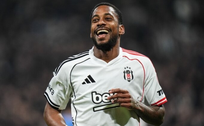 Be�ikta�l� Murillo, Panama'da man�etlerde