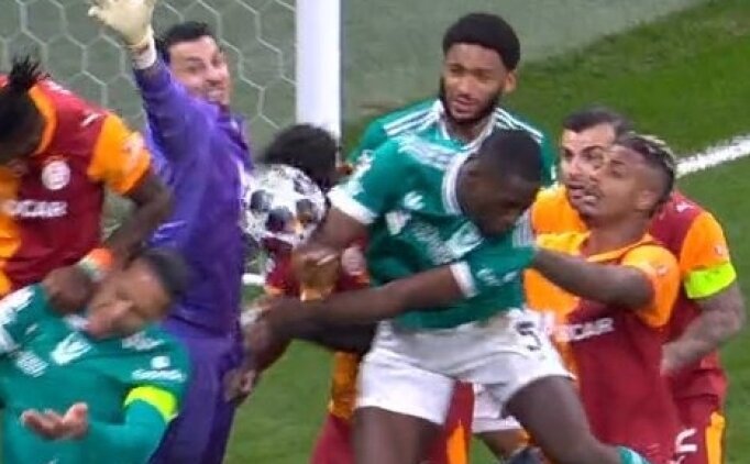 Liverpool'un gol� VAR'dan d�nd�