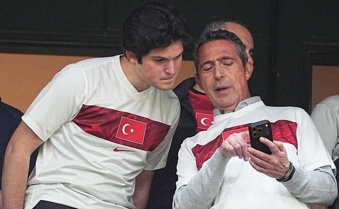 Ali Ko� ve o�lu Kerim Rahmi Ko� T�pra� Stadyumu'nda