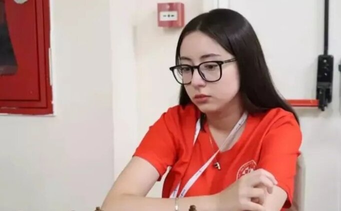 Gen� ya�taki satran� oyuncusu hayat�n� kaybetti!