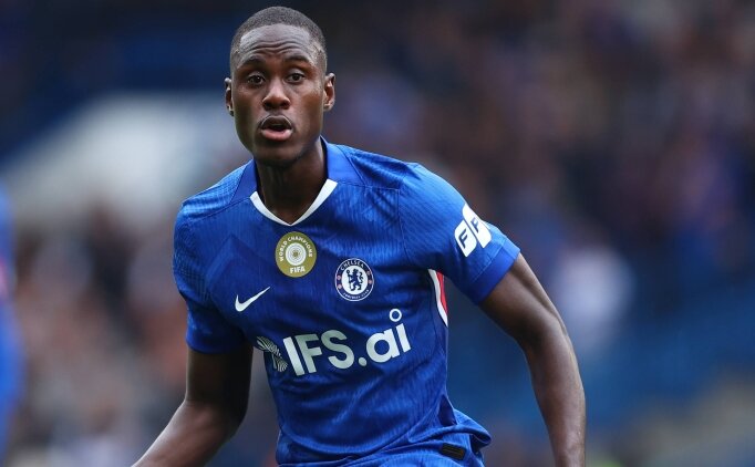 �ngiltere'de Livramento'nun yerine Chalobah!
