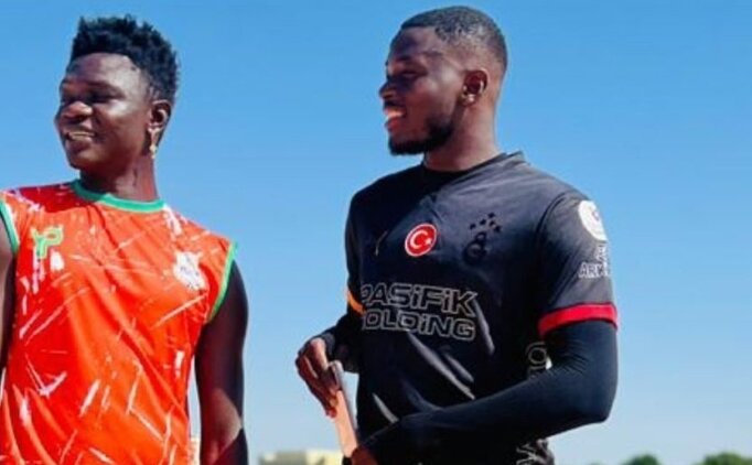 Marius Mouandilmadji'den Galatasaray formal� payla��m!