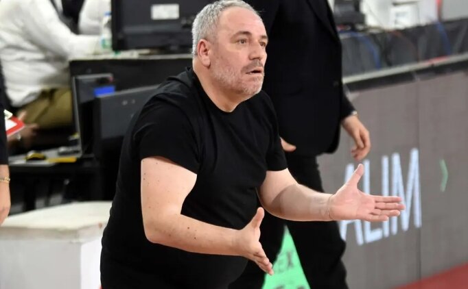 Kar��yaka'da Ahmet Kandemir'den sitem