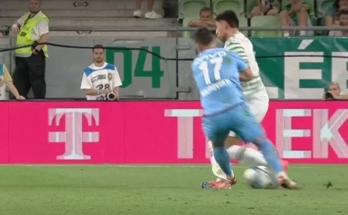 Trabzonspor'da Malinovski'ye k�rm�z� kart