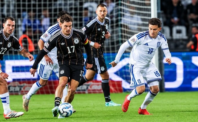 Almanya, Yunanistan'a tak�ld�!