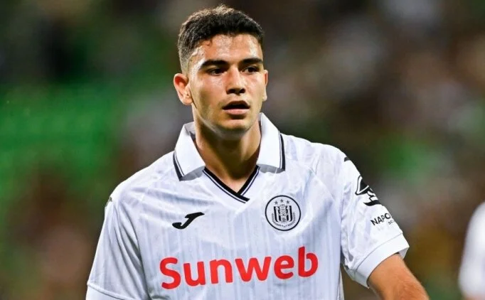 Be�ikta�'�n yeni transferi Yasin �zcan �stanbul'a geliyor