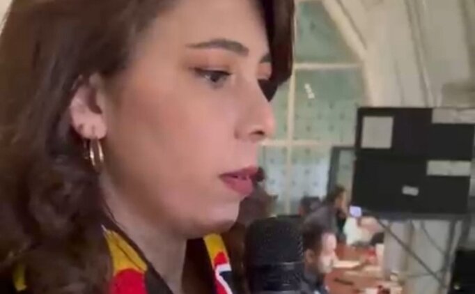 Kayserispor-Trabzonspor ma��nda kad�n taraftar anons yapt�