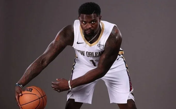 Zion Williamson yeni sezona yakla��k 6 kilo daha hafif giriyor