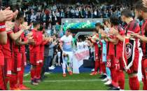 ampiyon .Rizespor'dan son hafta ovu! 