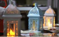 Kap� kap� dola�t�lar, ya�l�lara sahur yeme�i ikram ettiler