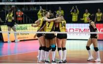 Vakfbank, Dnya Kulpler ampiyonas'nda Altay'a set vermedi!