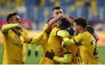 Ankaragc, Erzurum'u yendi! Zirveyi brakmad!