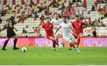 Antalyaspor ligdeki ilk galibiyetini ald!
