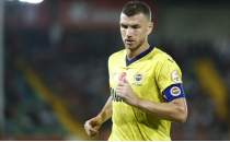 Fenerbahe'de Edin Dzeko ok kard