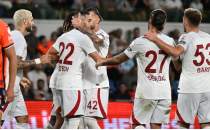 Galatasaray'da geni kadro meyvesini vermeye balad