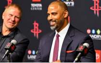 Udoka, Boston'daki yardmc kolarn Houston'a ald