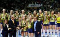 Fenerbahe Opet'te 4 ayrlk birden