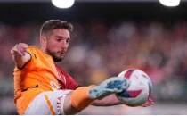 Dries Mertens yllara meydan okuyor!